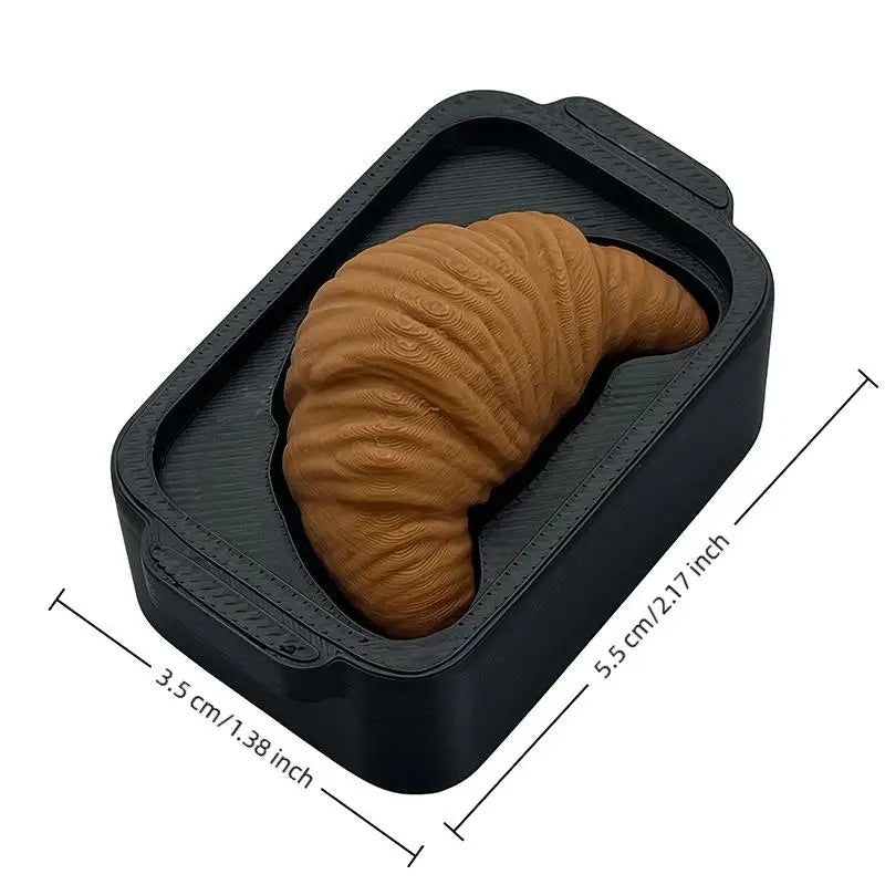 3D Printed Crochet Bread Fidget Toy Keychain, Simulation Stress Relief Desk Ornament Sensory Toy for ADHD Oasis Select