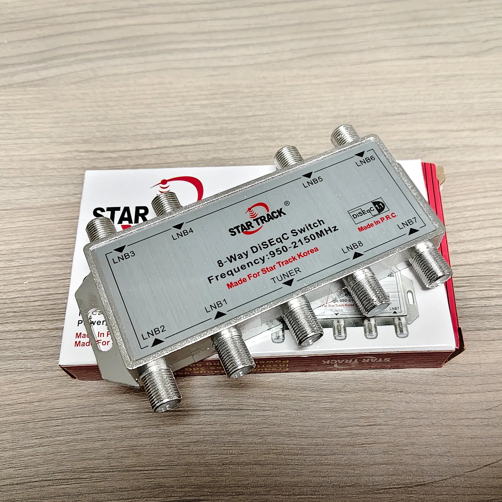 Multiplex Switch Switching Switch Eight-in-One-Out 950-2150MHz Oasis Select