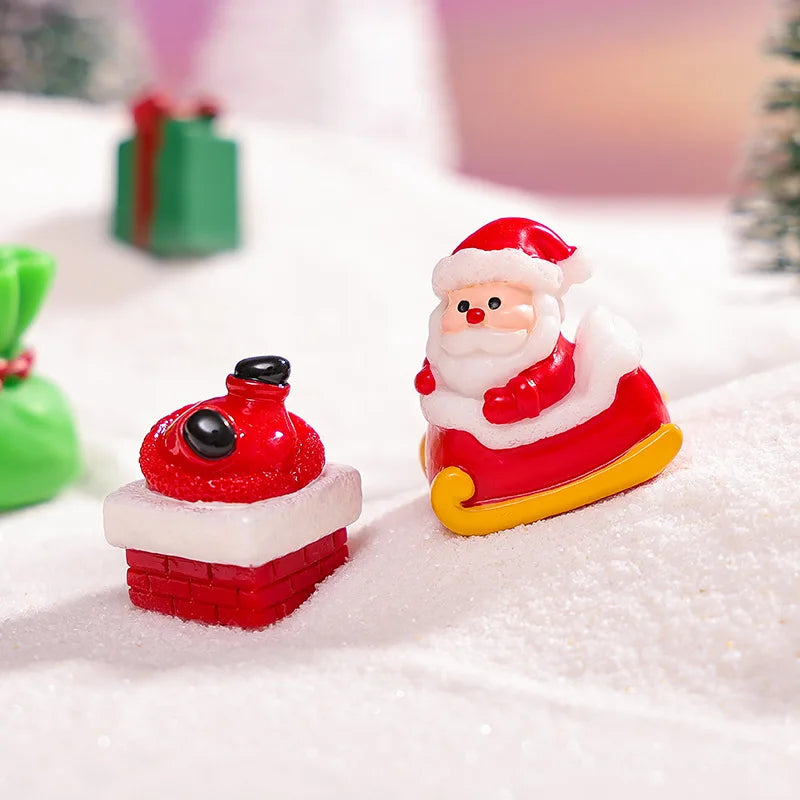 Mini Santa Claus Resin Ornament | Christmas Snow Décor