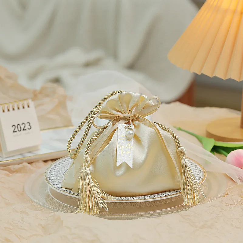 Luxury Packing Drawstring Velvet Pouch Sachet Gift Bag For Jewelry Wedding Candy Boxes With Pearl String Decor Favors Bags Oasis Select Champagn-Pearl cards Other