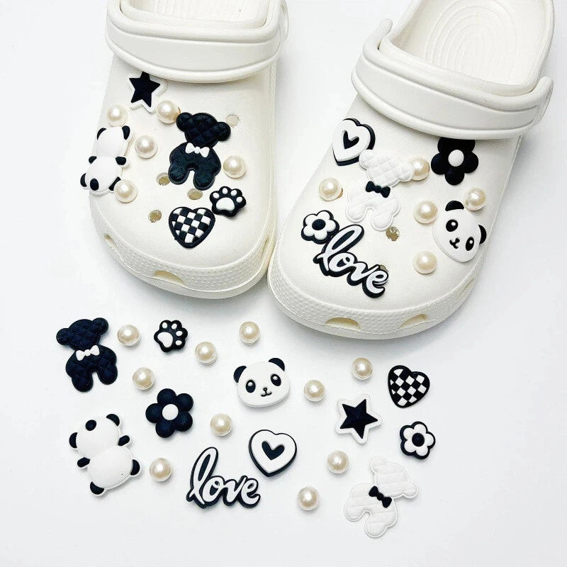 Cute bear shoe accessory set, decorative shoe buckles, removable, suitable for sandals and flip-flops. Oasis Select