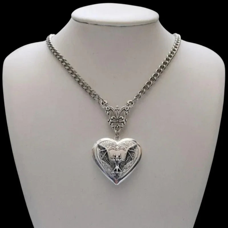 Fashion New Silver Color Heart Pendant Necklace Stainless Steel Retro Simple Personality Punk Style Men and Women Accessories Oasis Select
