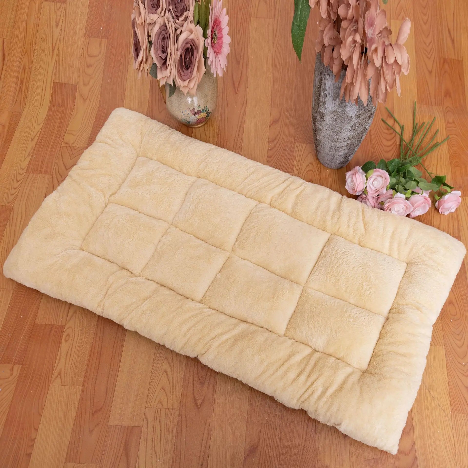 Super Large Summer Cooling Pad Dog Sofa Bed, Super Soft Thick Polyester Pet Pad Anti-slip Bottom Dog Bed Dog Beds Oasis Select Beige L-90x45cm
