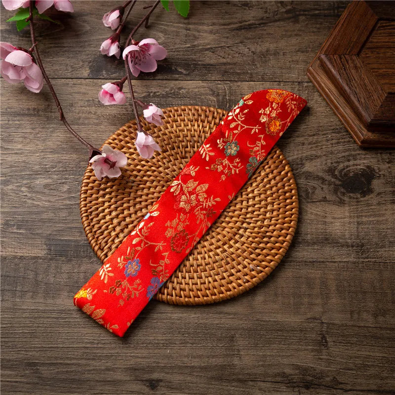New Chinese Style Hand Fan Cover Embroidered Flowers Portable Folding Fan Cover Dustproof Protective Cover Home Decoration Oasis Select Red