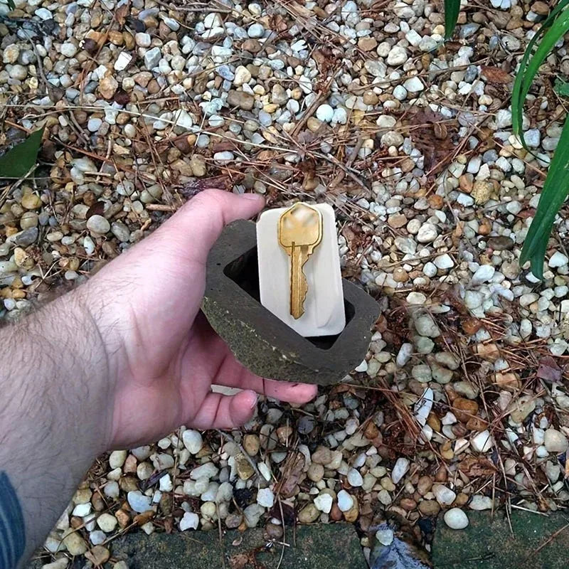 Simulation Stone Key Box Creative Hide Keys in Stone Safety Storage Box Outdoor Garden Hidden Fake Rock Shape Key Safeking Tool Oasis Select