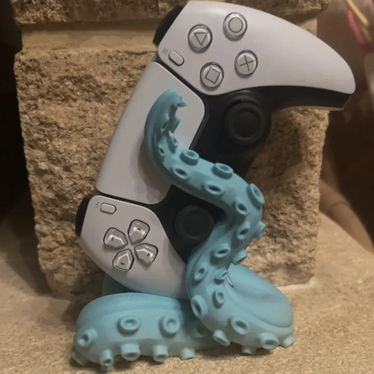 3D Printed Octopus Game Controller Stand Suitable for PS5 Controllers Desktop Stand Holiday Gift Home Decor Statue Ornament Oasis Select
