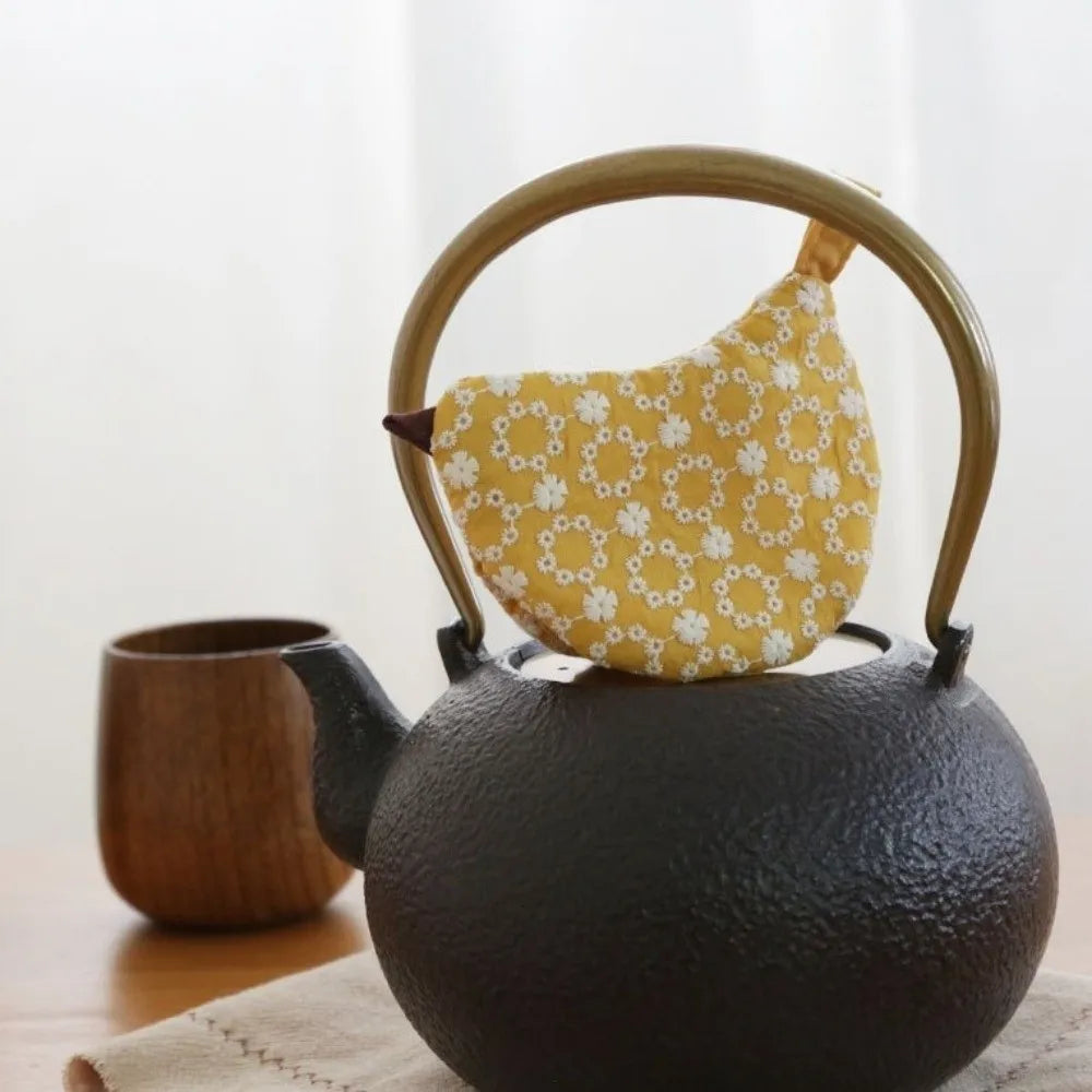 Embroidered Bird Pot Lid Handle Cover – Heat-Resistant Non-Slip