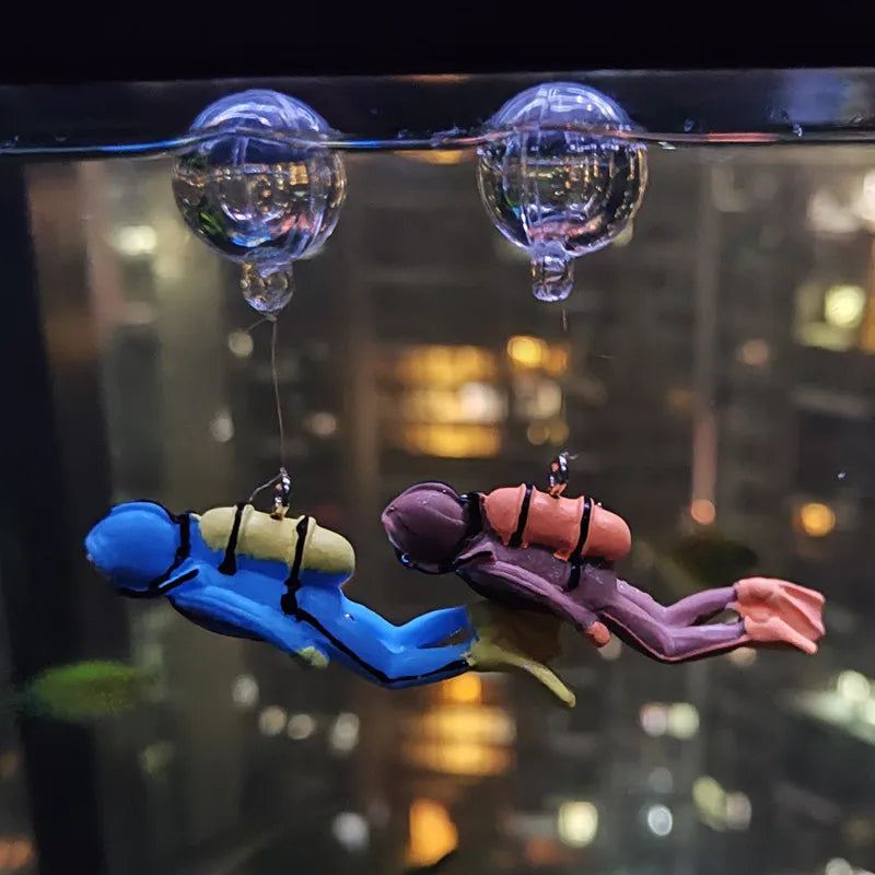 The New Resin Floating Diver Fish Tank Floating Decoration Under The Underwater Scenery Underwater World Small Floating Ball Oasis Select