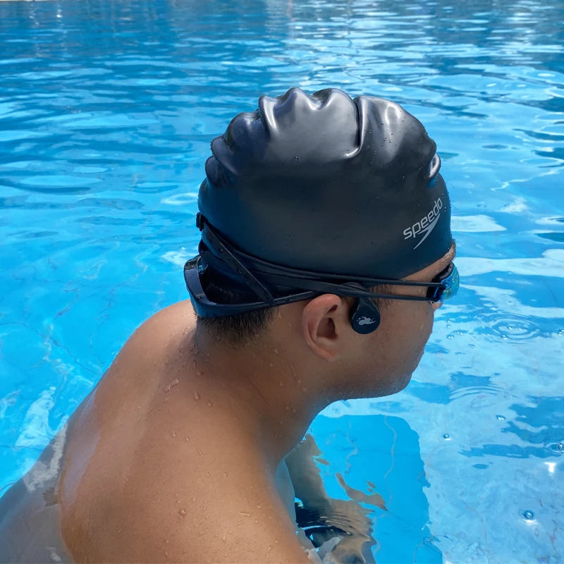 Swimtalk Bone Conduction Swimming Training System Magnetic Charging Nose Clip & Earplug Set With Earphone Oasis Select