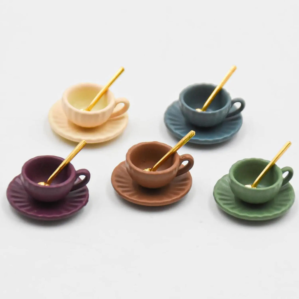 Miniature Coffee Set – Cup, Saucer & Spoon for 1:12 Dollhouse, Fairy Garden Paths & Micro Landscapes, Mini Kitchen Accessories Oasis Select