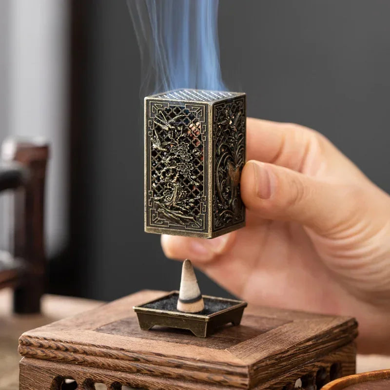 Square Vertical Incense Burner Small Xiangyun Alloy Incense Holder Indoor Aromatherapy Home Ornament Chinese Plum Inense Burners Oasis Select