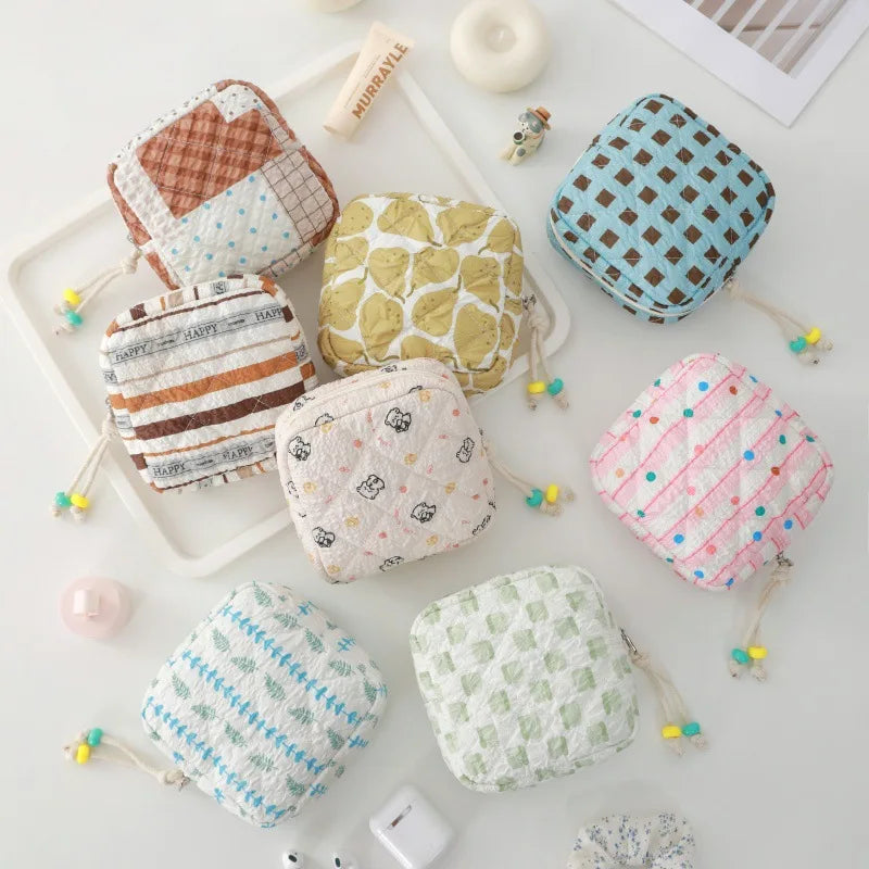 1pcs Cute Quilted Fabric Coin Purse Portable Small Pouch for Sanitary Pads Earphones & Cosmetics Travel Essentials Oasis Select