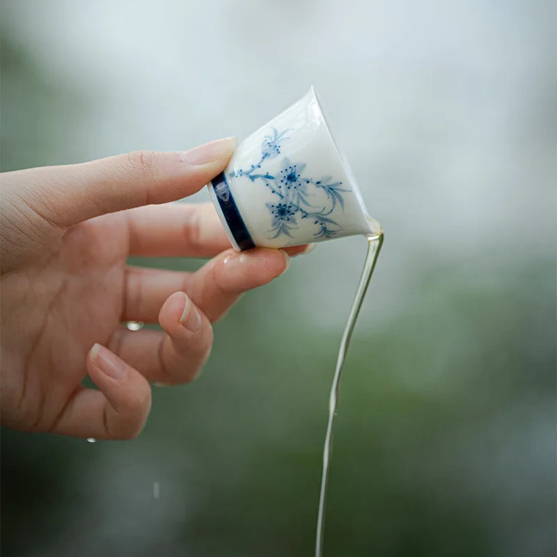 Clay White Porcelain Hand-painted Blue Tea Cup Ceramic Kung Fu Teacup Single Cup Blue And White Cup Oasis Select