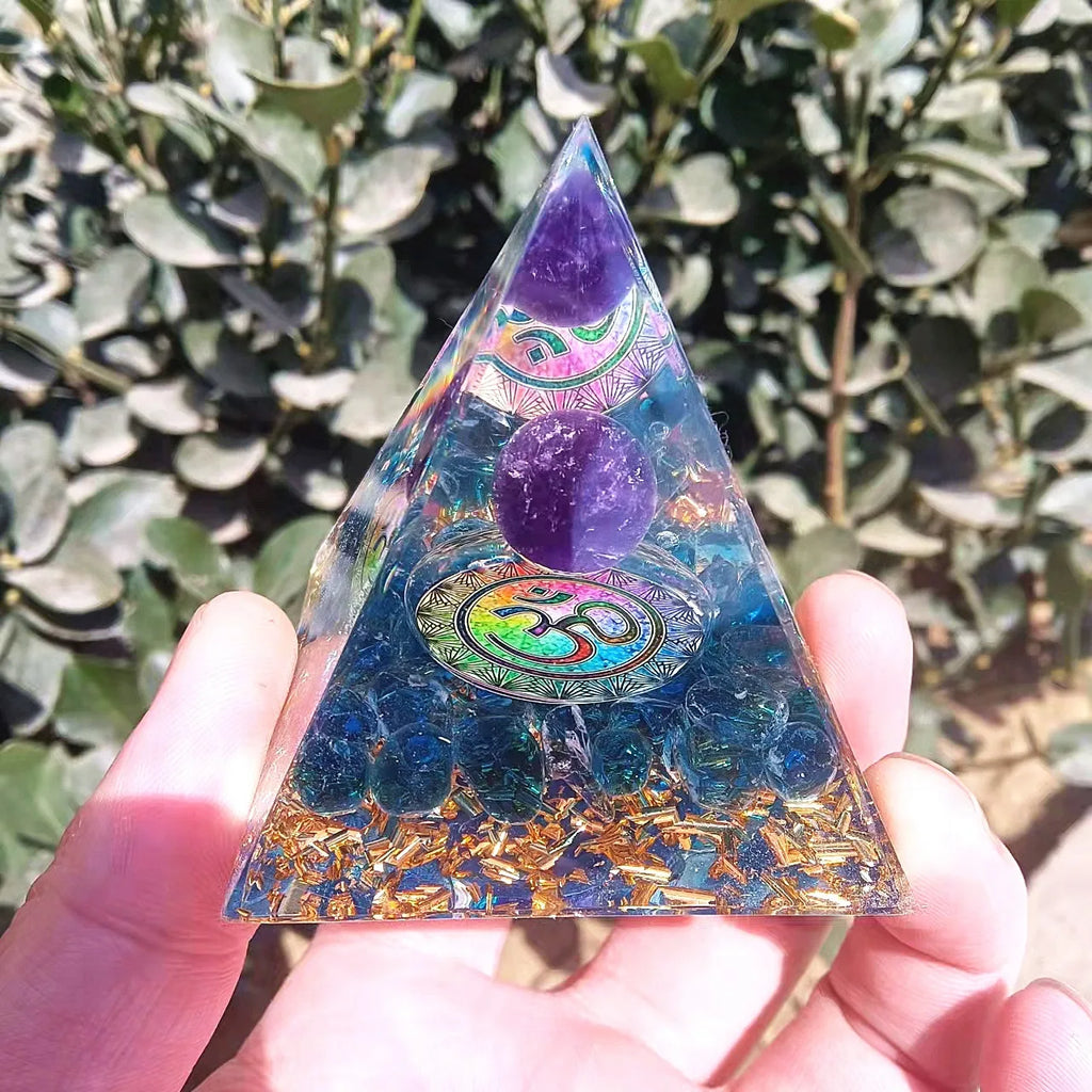 Crystal Pyramid Ornaments Crushed Stone Glue Dropping Resin Crafts