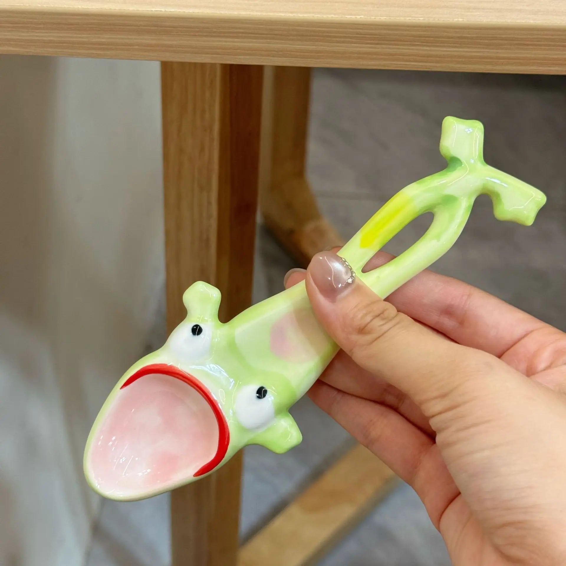 Ceramic Spoon Quirky Abstract Frog Spoon Personality High Aesthetic Porridge Spoon Rice Spoon Soup Spoon Kitchen Tablewear Oasis Select Frog Spoon-green