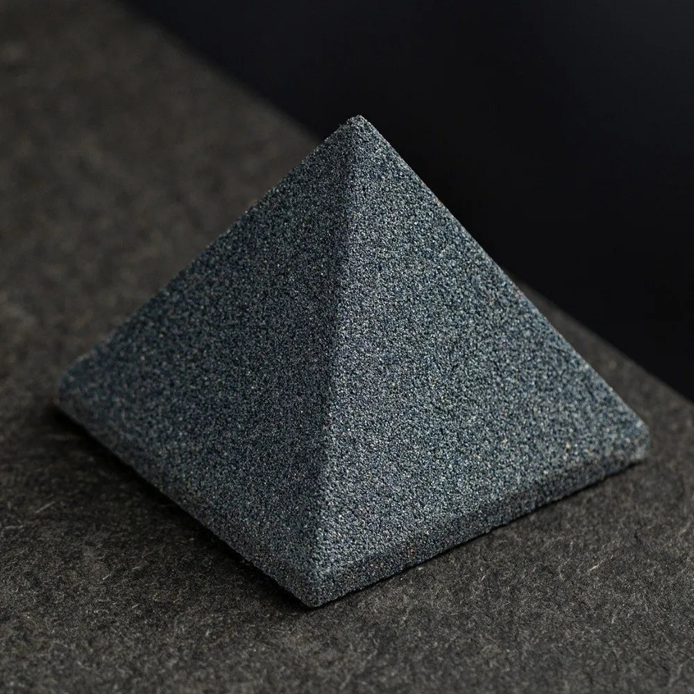 Inverted Pyramid Ceramic Tea Strainer & Iron Base | Black