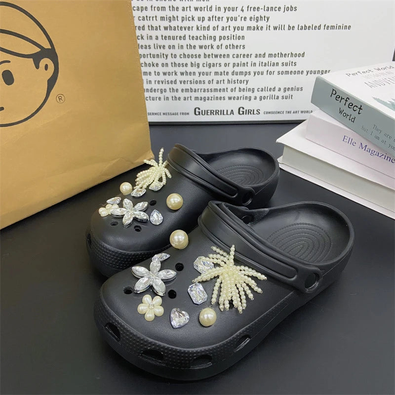 Fashionable shoe accessory set, made of metal, with a shoe chain clasp, removable, suitable for sandals and flip-flops. Oasis Select