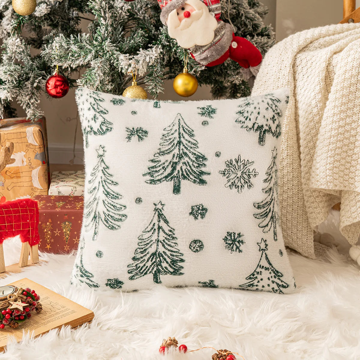 Christmas Tree Knitted Plush Pillowcase | Festive Cushion Cover