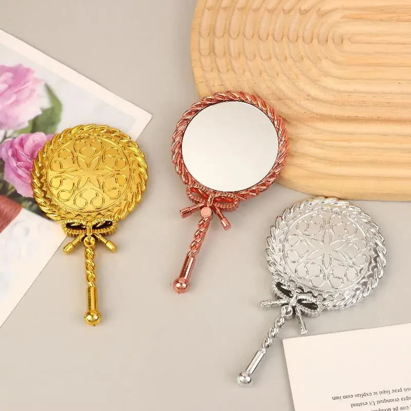 Portable Vintage Handheld Makeup Mirror Hand Hold Round Cosmetic Mirrors European Style Noble Ancient Court Mirror Beauty Tool Oasis Select
