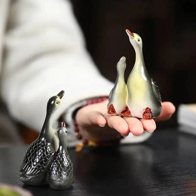 Zisha Tea Pet Color-changing Swan Sculpture Craft Tea Tray Ornament Liftable Couple Goose Ceramic Oasis Select