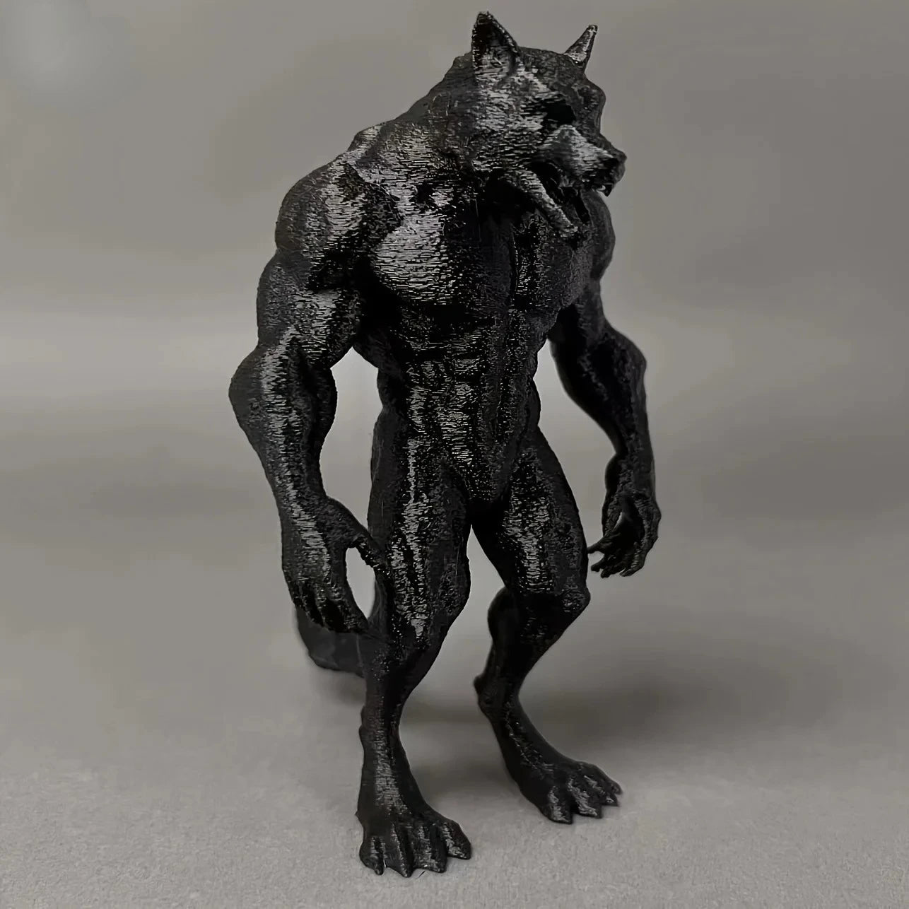Standing Werewolf Ornaments Realistic Design-home Decoration Werewolf Statue Ornaments Suitable for Christmas Valentine's Day Oasis Select