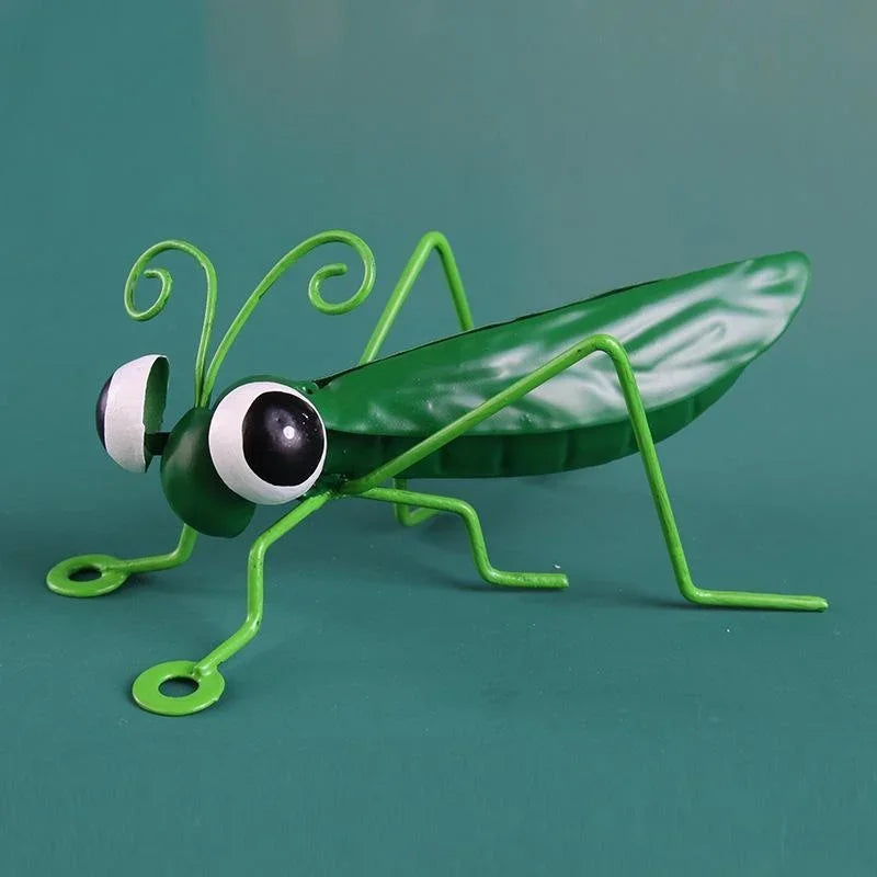 1pc Colorful Cute Garden Art Metal Sculpture Locust Grasshopper Ornament Outdoor Wall Art Garden Statues Oasis Select Green