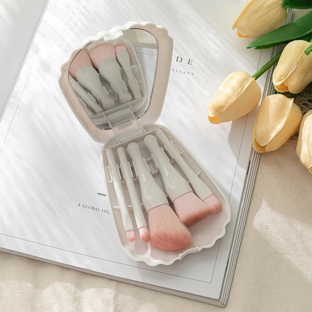 Mini Makeup Brush Set with Mirror Portable Makeup Brush Set, Shell Portable Travel Makeup Brush Set 5 Sizes Brush Mini Complete Oasis Select WHITE