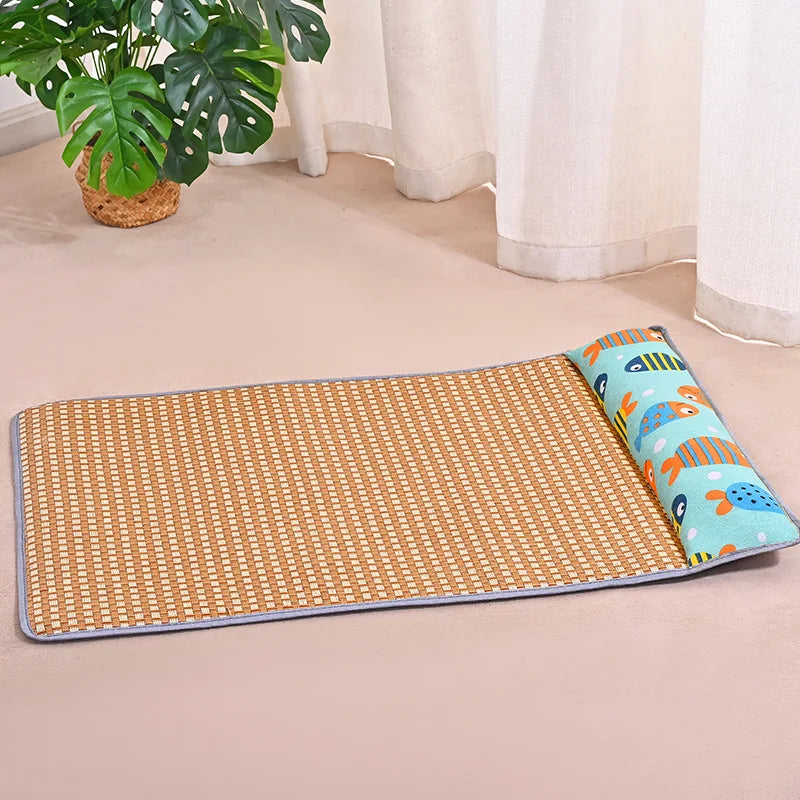 Dog MATS, Summer Heat Relief Pads, All-season Pet, Small Dog Bichon Frise Pillows, Sleeping Pads Wholesale Dog Beds Oasis Select fish M 41x51cm
