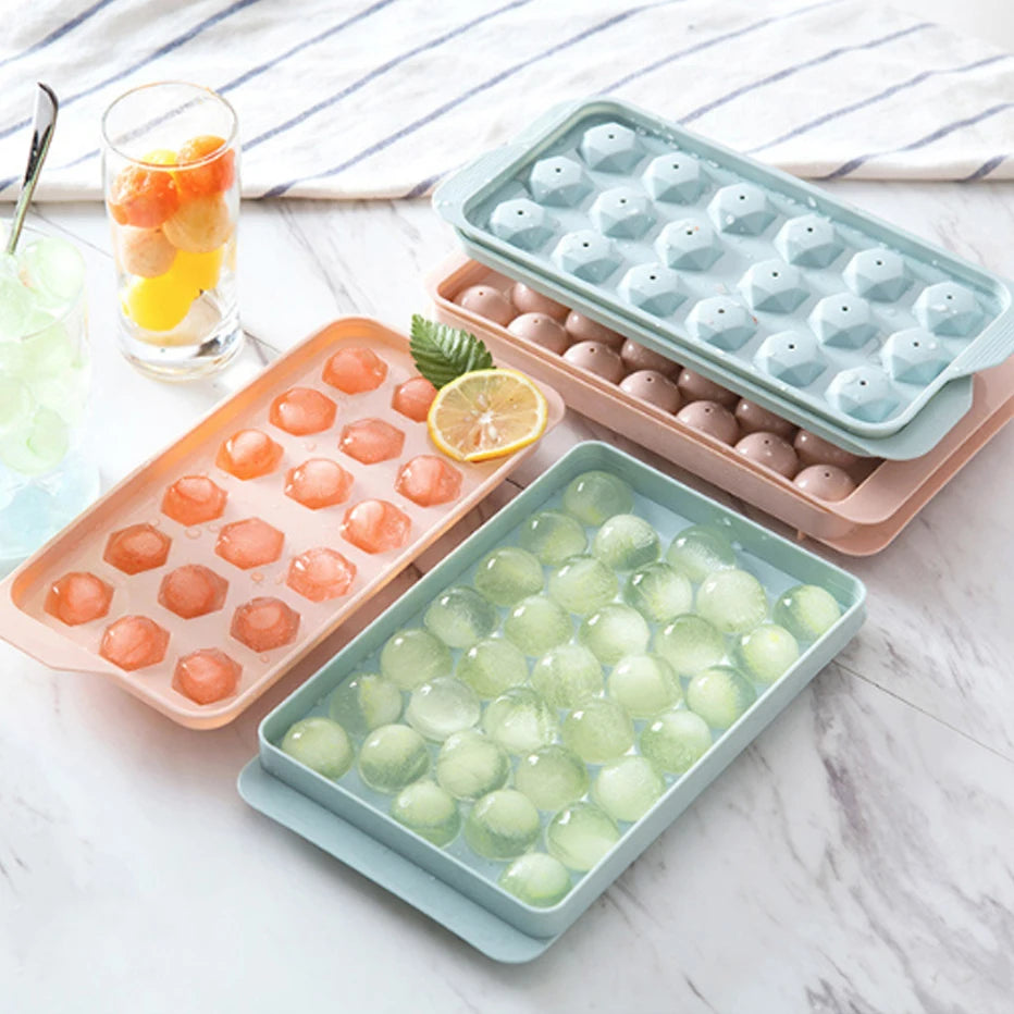 3D Round Ice Cube Tray with Lid Plastic Diamond Style Ice Mold Refrigerator Spherical DIY Moulds Ice Ball Maker Kitchen Tools Oasis Select