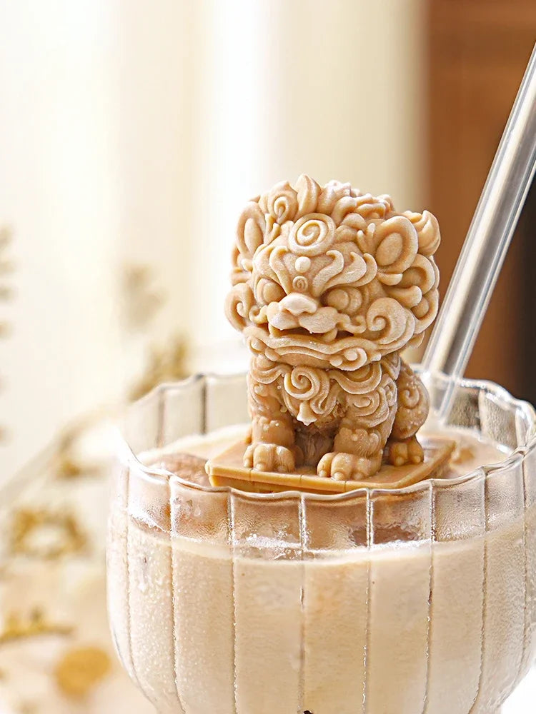 Home Lion Bear Ice Cube Mold Lion Pagoda Silicone Ice Lattice Coffee Milk Tea Refrigerator Creative Ice Grinding Tools Oasis Select