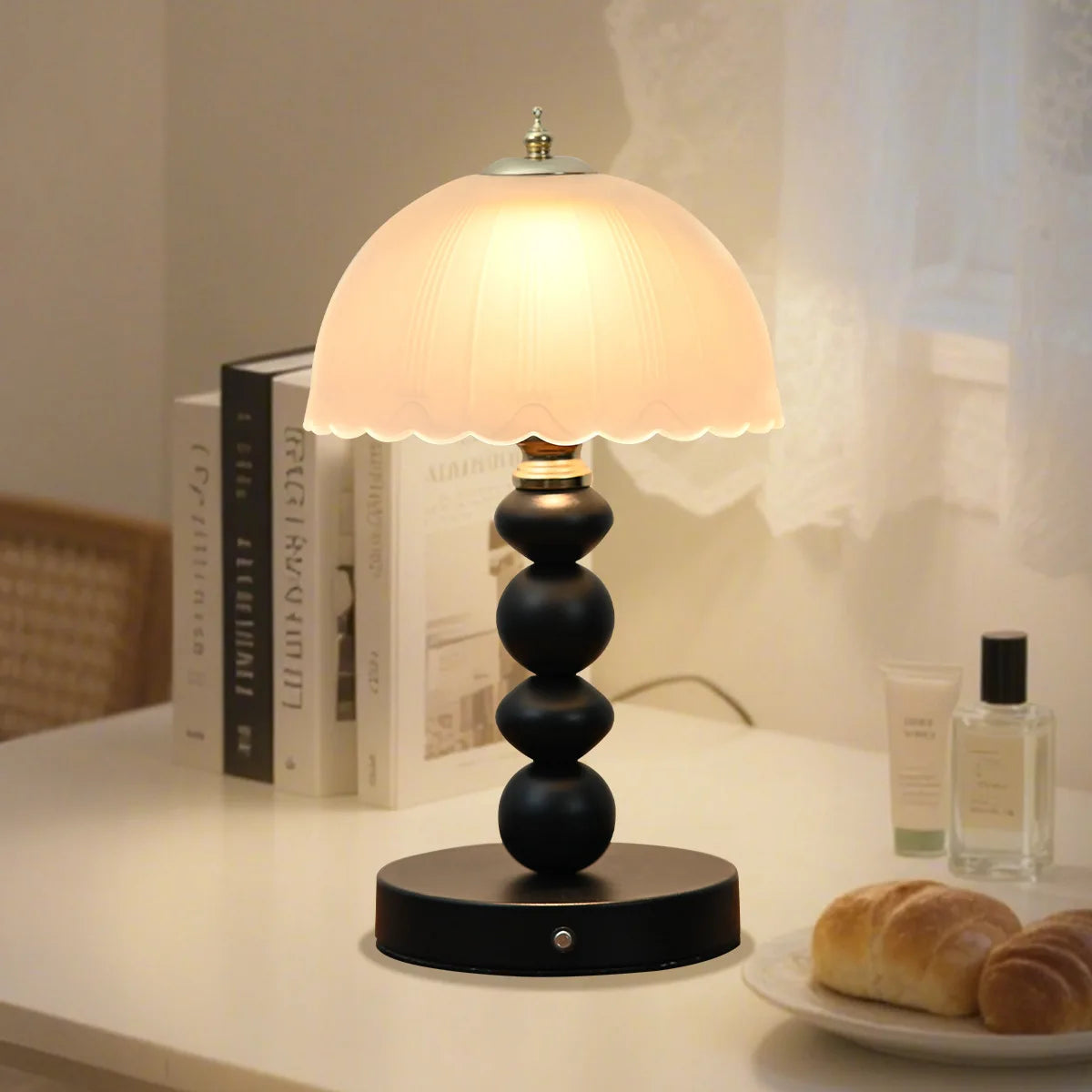 Nordic Bedside Table Lamp Light Luxury Bedroom Gourd-decorated Table Lamp Retro Glass Creative Night Light Homestay Desk Lamp Oasis Select