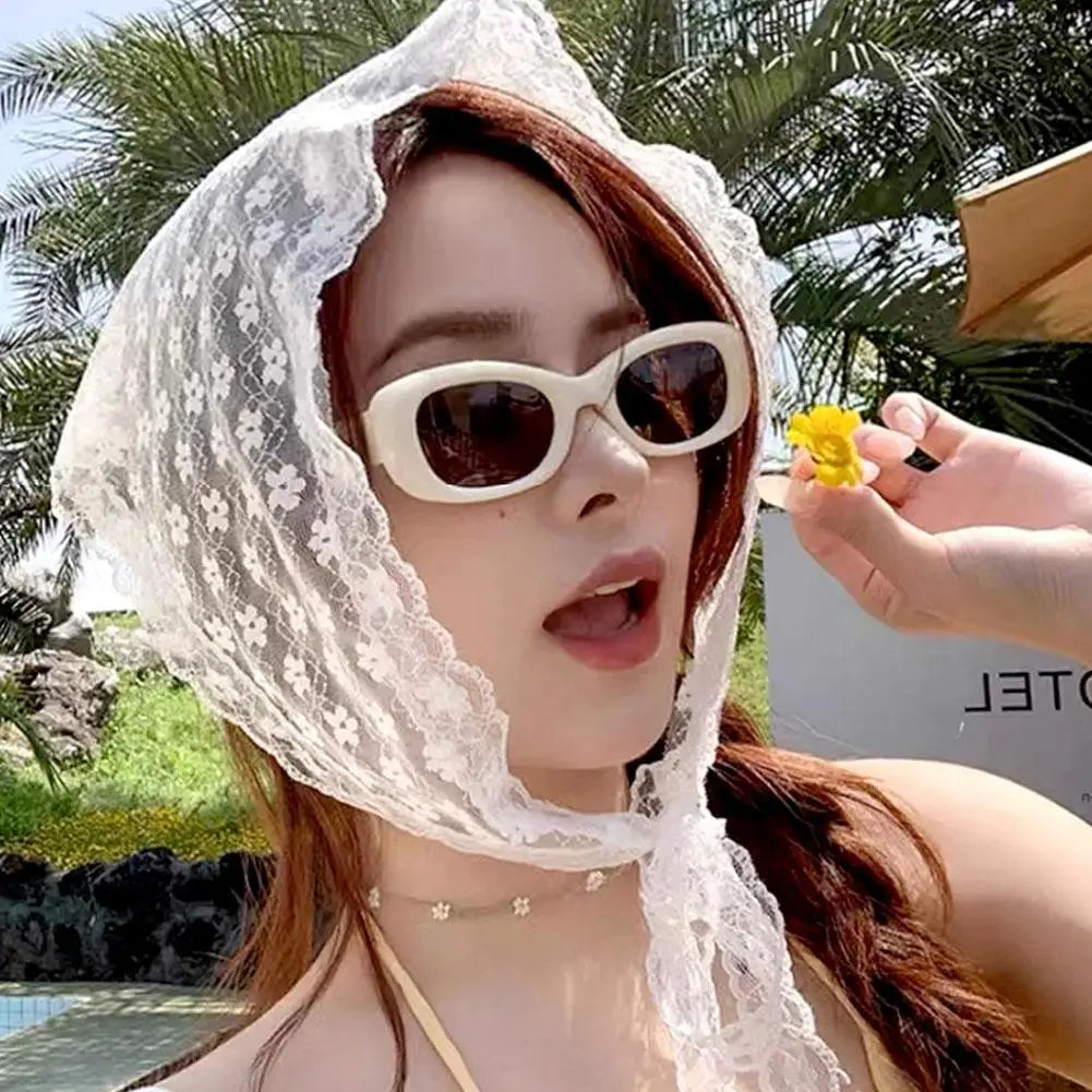 Retro Floral Lace Head Wrap Scarf – Women's Triangle Headscarf