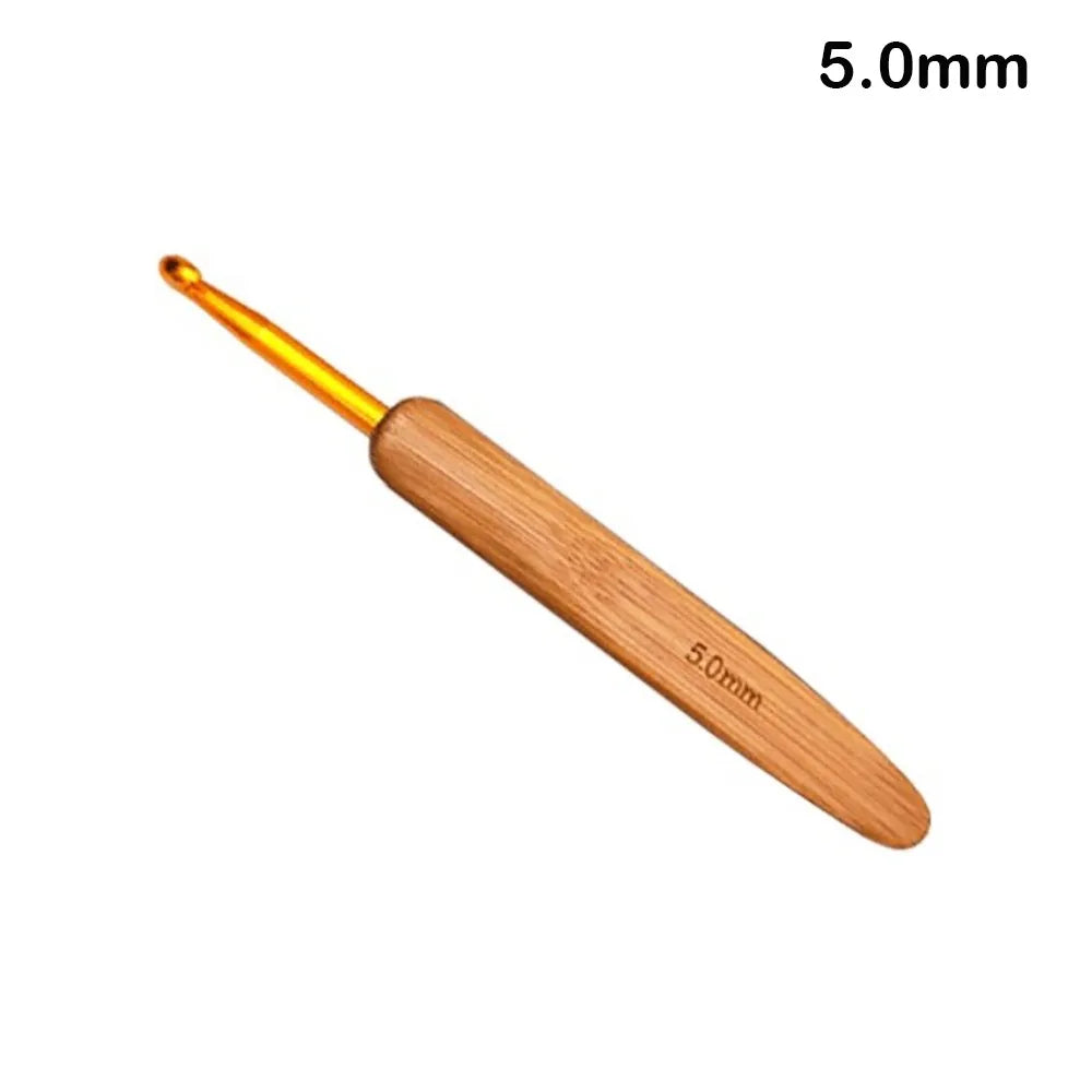 Bamboo Wooden Handle Crochet Hook Crochet Hooks Ergonomic Crochet Needles Weave Yarn Craft DIY Sewing Tools for Fine Work Thin Oasis Select 5.0mm