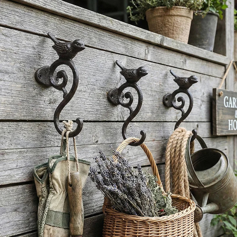 Retro Bird Cast Iron Wall Hook – Rustic Farmhouse Organizer Decorative Wall Hook Oasis Select