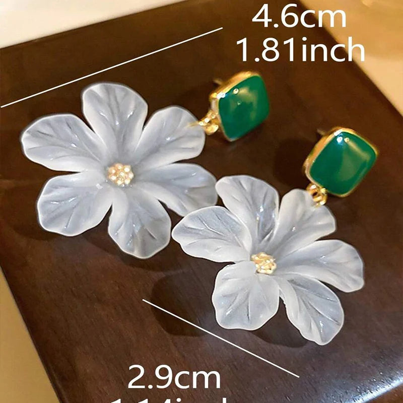 Obega White Flower Charm Square Metal Green Epoxy Drop Earrings For Women Bohemia Romantic Camellia Flower Dangle Earring Luxury Oasis Select