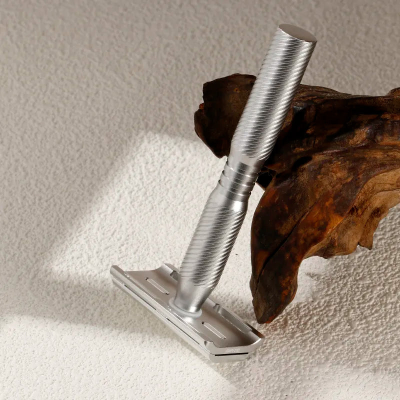 YAQI Ghost Aluminum Safety Razor – Lightweight DE Razor for Men