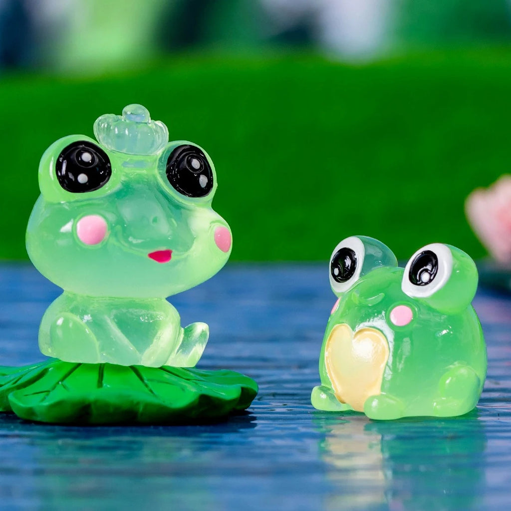 Micro Landscape Creative Cute Glow-in-the-dark Frog Doll Decoration Accessories Resin Crafts Car Desktop Widget Oasis Select