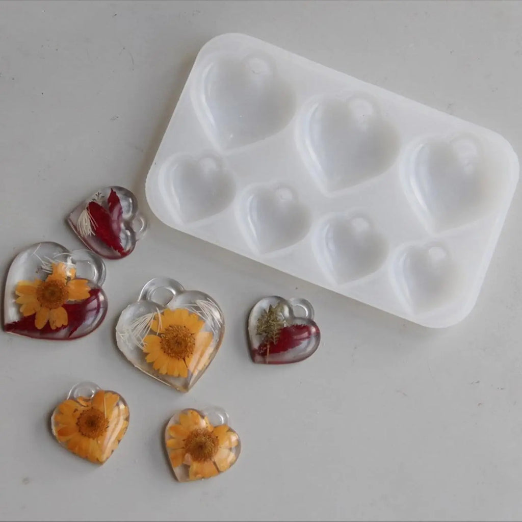 3D Heart Pendant Silicone Mold – Sturdy Easy-Release Resin Jewelry Craft Kit for DIY Charms, Valentine’s Day, New Year Oasis Select