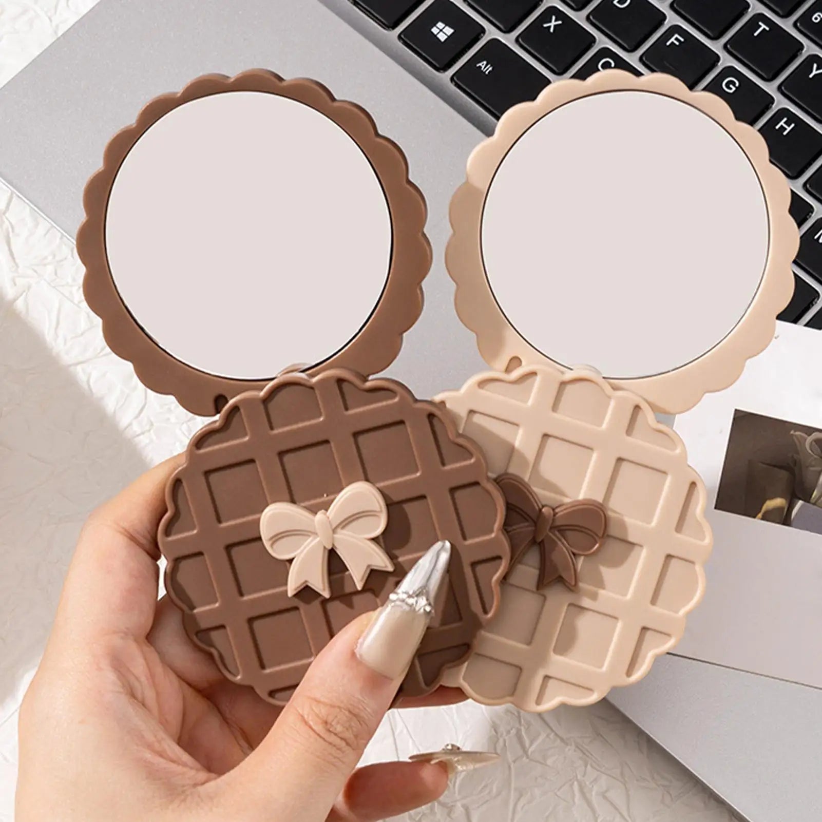 Pocket Mirror Mini Size Handheld Vanity Mirror Pocket Mini Makeup Mirror Bright Makeup Mirrors Mirror Cute Pocket Mirror Oasis Select