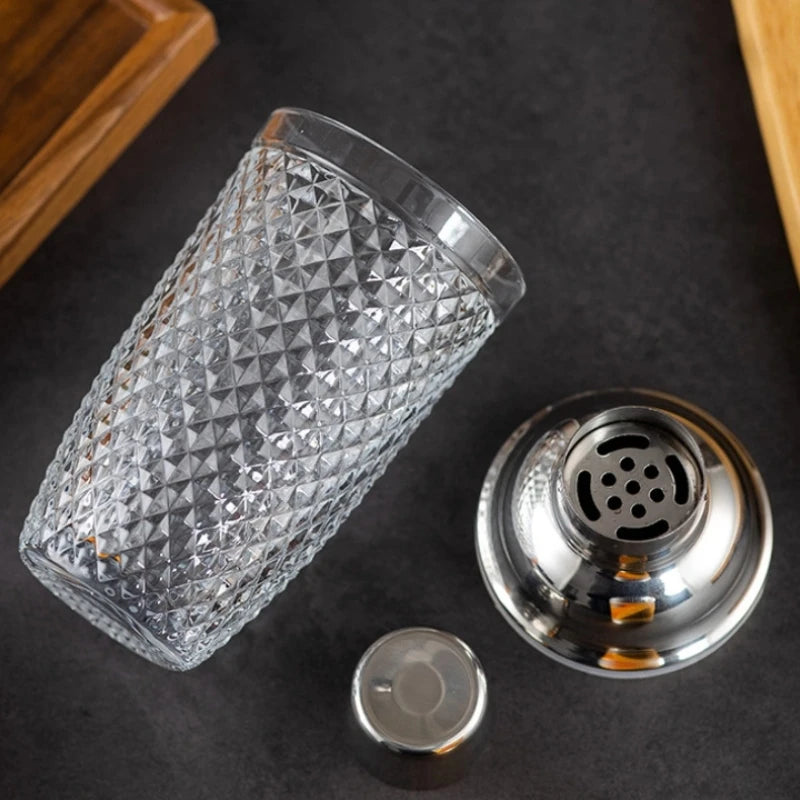 Glass Cocktail Shaker Kit Crystal Cocktail Shaker, 17oz Martini Shaker with Leakproof Metallic Steel Lid&Strainer for Home Oasis Select