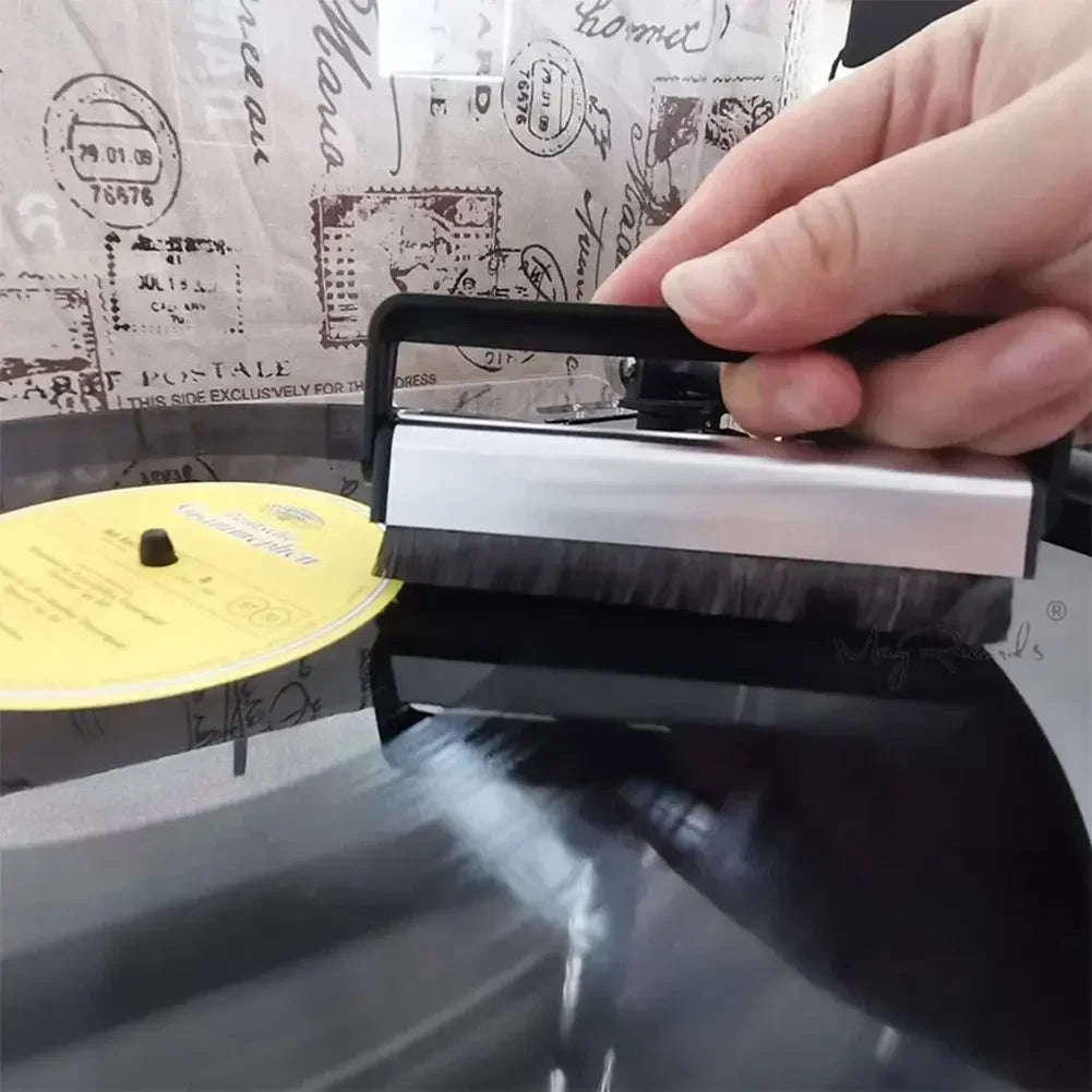 Anti-Static Carbon Fiber Vinyl Record & Stylus Brush