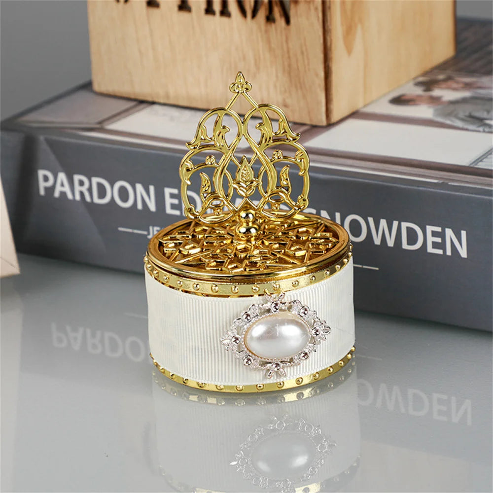 European Style Hollow Candy Box Gold Plastic Small Box Wedding Party Gift Box Baby Shower Gift Box Oasis Select