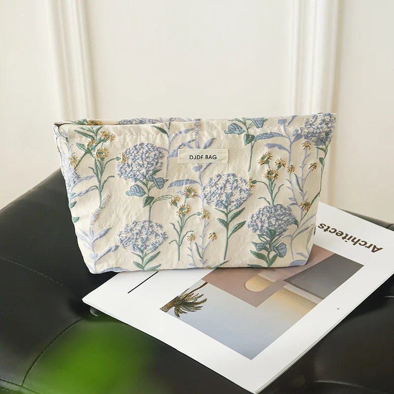 Blue Bouquet Women Makeup Bag, Large Capacity Canvas Toiletry Bag-for Sanitary Napkin & Makeup Supplies Storage,Travel Organizer Oasis Select