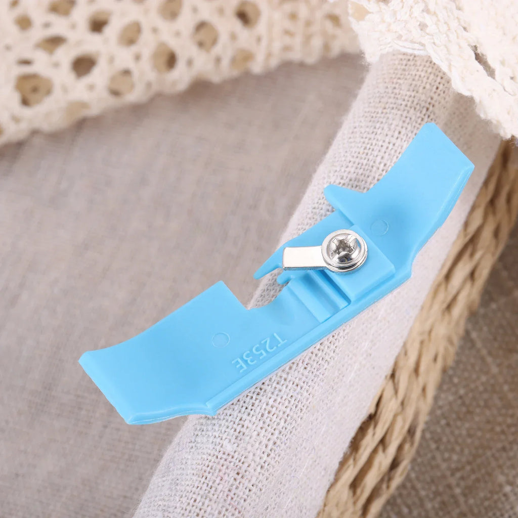 1Pc Plastic Wear-Resistant Presser Foot Bottom Plate Original Jack Four Thread Blue Shoulder Strap Pressure Foot Overlock Sew Oasis Select