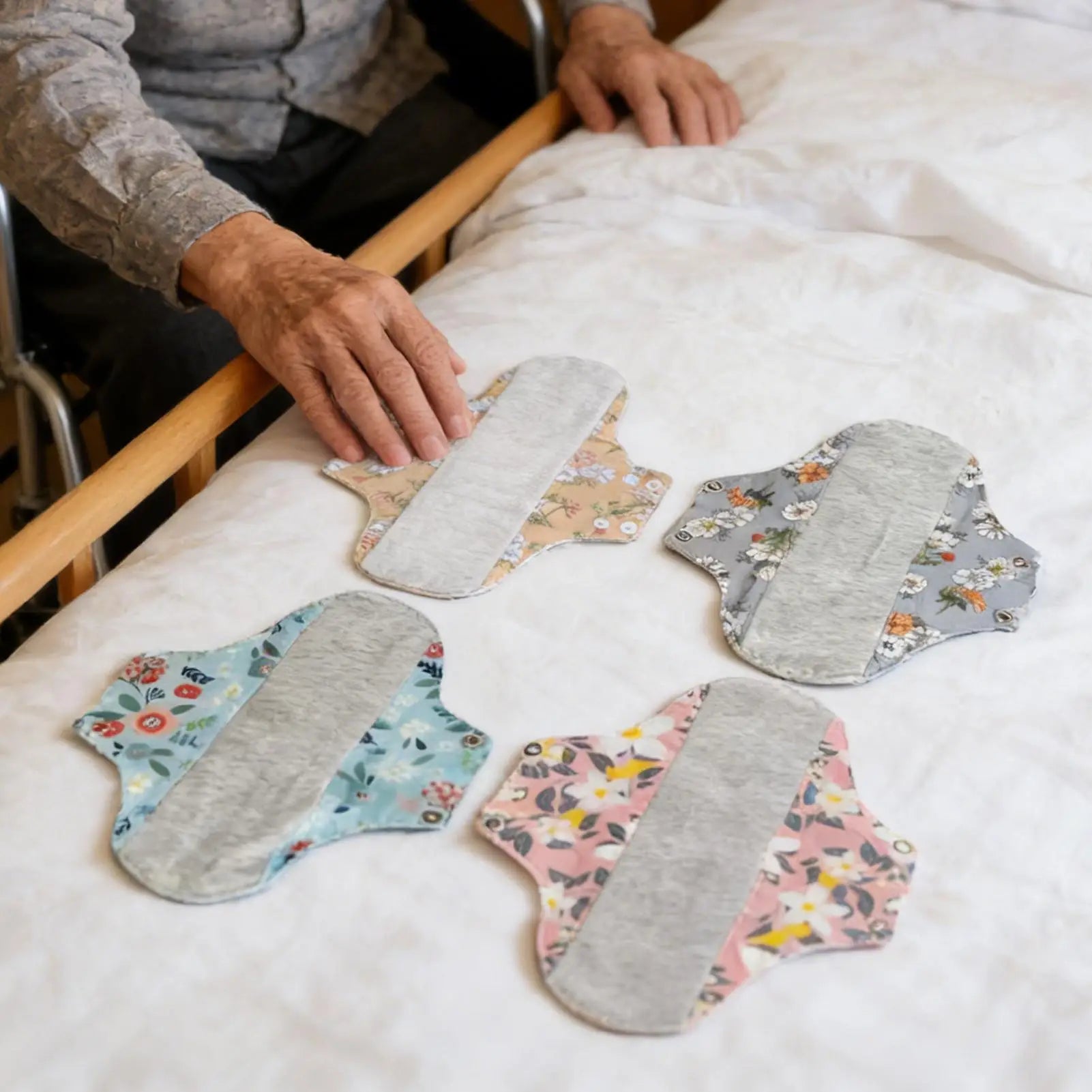 Sanitary Pads 4pcs Reusable Leak Proof Sanitary Pads Menstrual Cloth Pads Washable Breathable Cloth Menstrual Gaskets Oasis Select