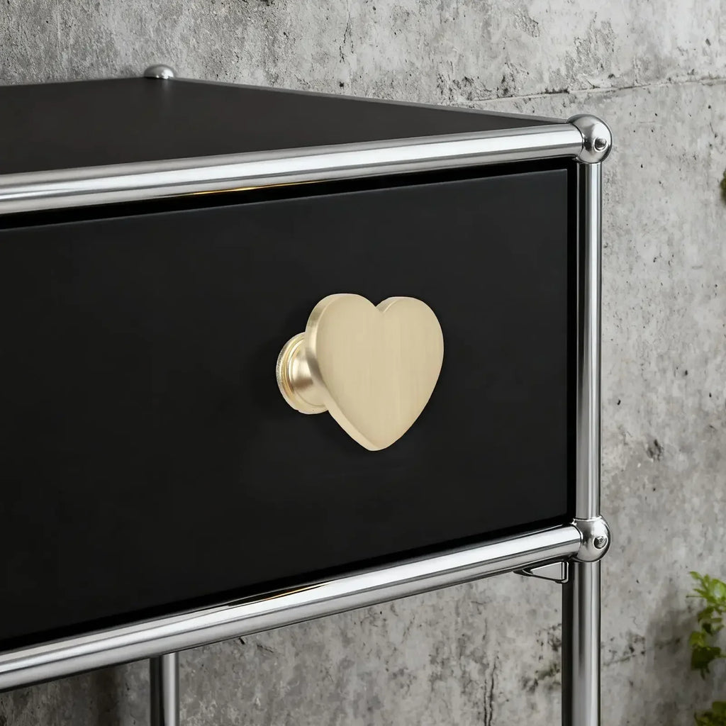 6 Heart Shaped Zinc Alloy Cabinet Knobs with Screws for Furniture Handles Suitable for Drawers Closets Wardrobes and Cupboards Oasis Select