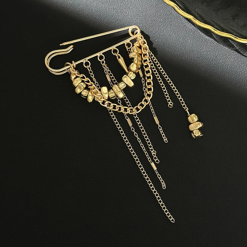 SUSU 1PC Creative Beaded Heart Shaped Tassel Metal Brooches Adjusting The Pant Legs Belt Safety Pin Versatile Clothing Decor Oasis Select N01