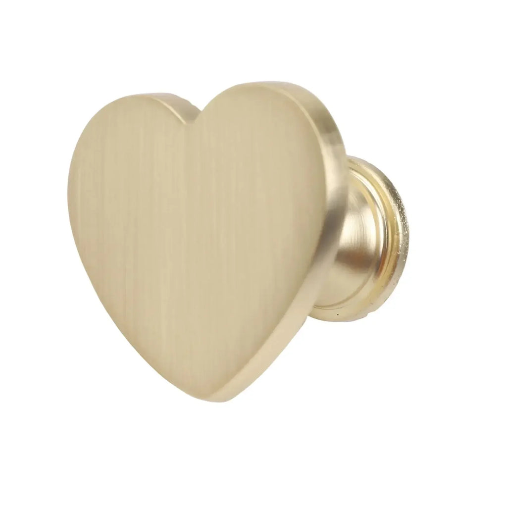 6 Heart Shaped Zinc Alloy Cabinet Knobs with Screws for Furniture Handles Suitable for Drawers Closets Wardrobes and Cupboards Oasis Select