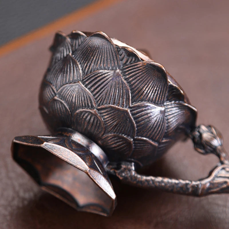Creative Handheld Lotus Incense Burners Retro Sandalwood Incense Burner Hollow Out Alloy Censer Home Teahouse Decor Oasis Select