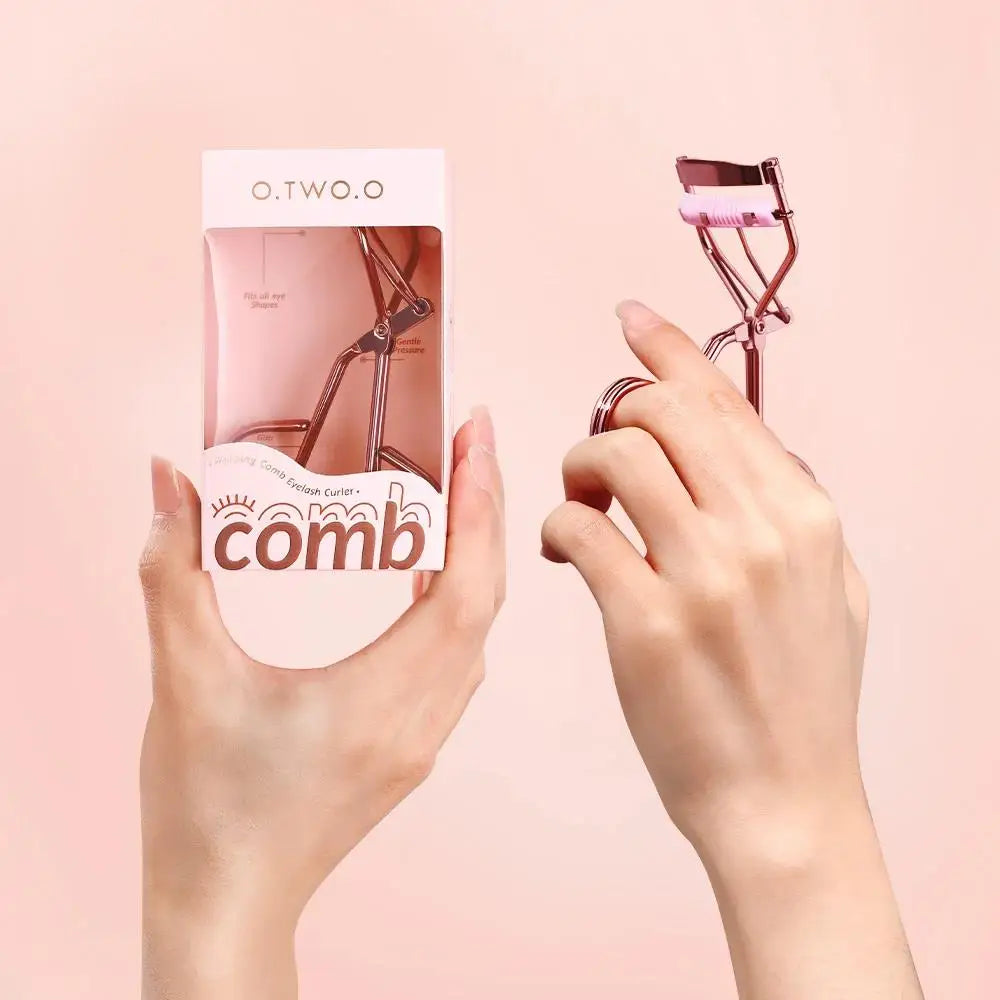 O.TWO.O Eyelash Curler with Comb – Natural Lash Lift Tool